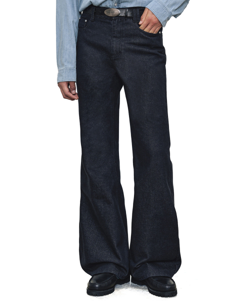 DECET(デケト)の「Loose Flared Jeans DCPT066CPIndigo(デニムパンツ・メンズ・その他・26/28/30/32/34)」の1枚目の写真