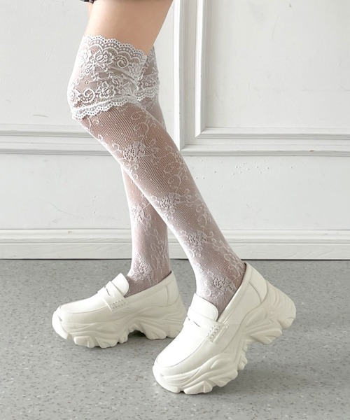 Shoes in Closet(シューズインクローゼット)の「【スエード素材/新色入荷】+6.5㎝ 軽量 厚底 ボリュームソール スニーカー ローファー 6594(ローファー・レディース・ベージュ/ブラック/ホワイト/ダークブラウン/ブラック系9/ダークブラウン系9/ダークブラウン系8/ブラック系8・S/3L/LL/L/M)」の2枚目の写真