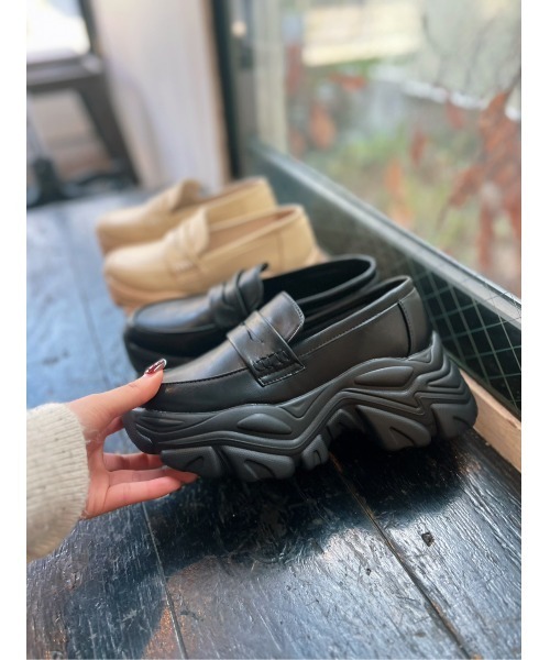 Shoes in Closet(シューズインクローゼット)の「【スエード素材/新色入荷】+6.5㎝ 軽量 厚底 ボリュームソール スニーカー ローファー 6594(ローファー・レディース・ベージュ/ブラック/ホワイト/ダークブラウン/ブラック系9/ダークブラウン系9/ダークブラウン系8/ブラック系8・S/3L/LL/L/M)」の13枚目の写真