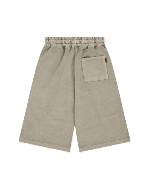 S'EST(エスイーエスティー)の「Pigment Bermuda Shorts Beige(その他パンツ・メンズ・ベージュ・MEDIUM/LARGE/X-LARGE)」の2枚目の写真