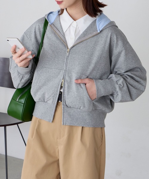 BONLECILL(ボンルシール)の「ゴールドダブルジップ コンパクト配色フーディー/パーカー(パーカー・レディース・ブラウン/ネイビー/チャコールグレー/ナチュラル/杢グレー/グレー系その他・FREE)」の7枚目の写真