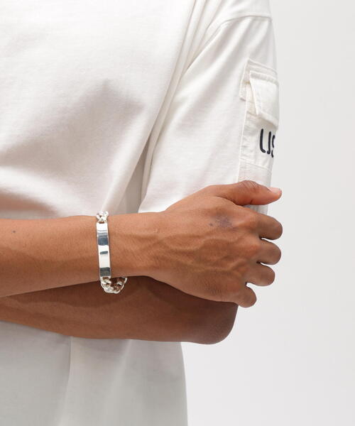 AVIREX（アヴィレックス）の「《AVIREX by J.H.M CO.,LTD.》ID BRACELET REGULLAR / アイディ ブレスレット レギュラー / アヴィレックス / JAM HOME MADE / ジャムホームメイド（ブレスレット・メンズ・シルバー・SMALL/MEDIUM/LARGE）」の2枚目の写真