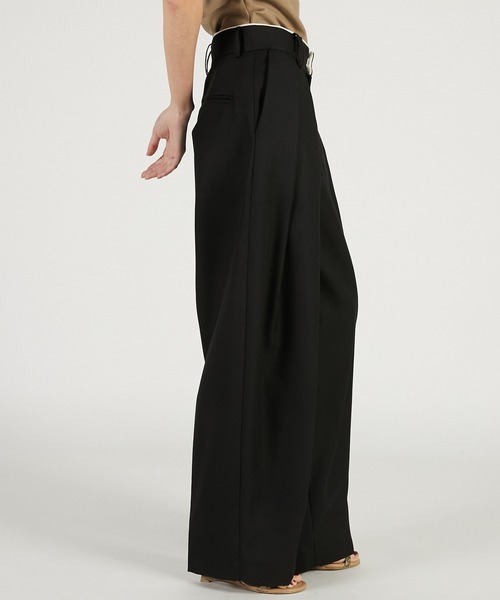 PRANK PROJECT（プランクプロジェクト）の「ボリュームタックハイウエストパンツ / Volume-Tuck High-Waist Pants（スラックス・レディース・ブラック/ベージュ・36/38）」の9枚目の写真