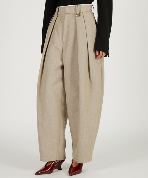 PRANK PROJECT（プランクプロジェクト）の「ボリュームタックハイウエストパンツ / Volume-Tuck High-Waist Pants（スラックス・レディース・ブラック/ベージュ・36/38）」の11枚目の写真