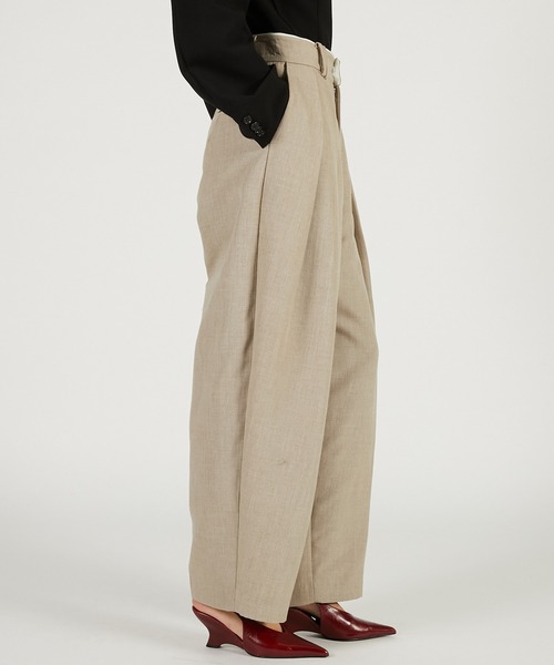 PRANK PROJECT（プランクプロジェクト）の「ボリュームタックハイウエストパンツ / Volume-Tuck High-Waist Pants（スラックス・レディース・ブラック/ベージュ・36/38）」の13枚目の写真