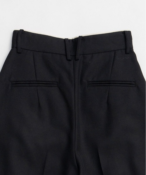 PRANK PROJECT（プランクプロジェクト）の「ボリュームタックハイウエストパンツ / Volume-Tuck High-Waist Pants（スラックス・レディース・ブラック/ベージュ・36/38）」の20枚目の写真