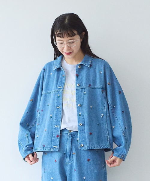 yuni（ユニ ）の「△cotton denim ノーカラー ブルゾン（デニム