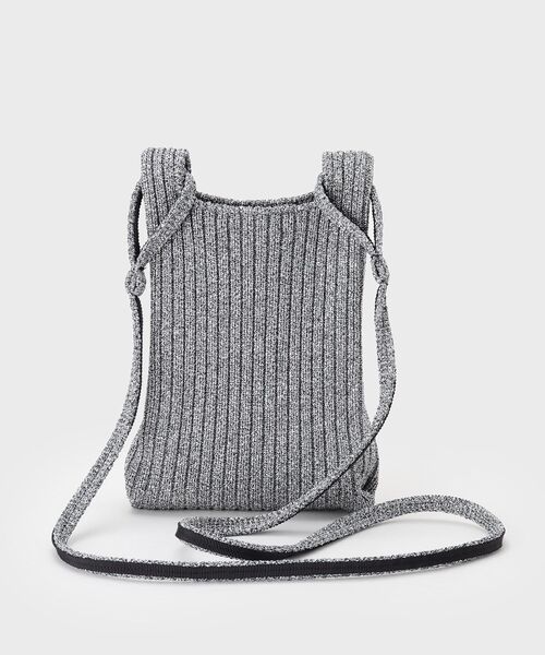 INDIVI(インディヴィ)の「【大人ラメ/スマホ入れ】ニット素材ミニポシェット(ショルダーバッグ・レディース・シルバー/シルバー系5・00)」の10枚目の写真