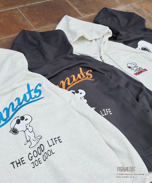 PEANUTS（ピーナッツ）の「【PEANUTS / SNOOPY】別注 ピーナッツ スヌーピー 刺繍プリント ジップパーカー（パーカー・レディース・スミクロ/オートミール/グレー系/ブラック系・L/M）」の6枚目の写真