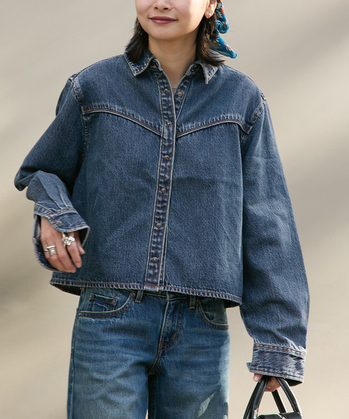 JOURNAL STANDARD(ジャーナルスタンダード)の「別注【LEVI’S(R)/リーバイス(R)】 for JS LOGAN SHACKET(デニムジャケット・レディース・ライトブルー・X-LARGE/MEDIUM)」の9枚目の写真
