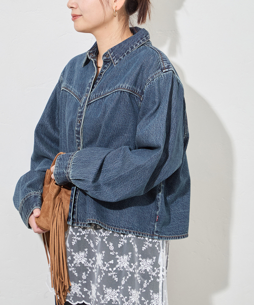 JOURNAL STANDARD(ジャーナルスタンダード)の「別注【LEVI’S(R)/リーバイス(R)】 for JS LOGAN SHACKET(デニムジャケット・レディース・ライトブルー・X-LARGE/MEDIUM)」の17枚目の写真