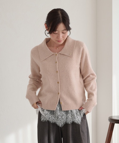 raffime(ラフィミー)の「【Raffime】チャーム付きポロニット(ポロシャツ・レディース・アイボリー/ピンク/グレー・フリー)」の5枚目の写真