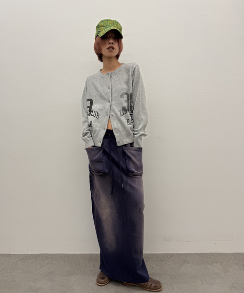 Oriens JOURNAL STANDARD(オリエンス ジャーナルスタンダード)の「プリンテッドニットカーディガン(カーディガン/ボレロ・レディース・レッド/グレー・FREE)」の4枚目の写真