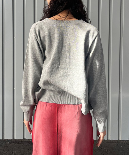 Oriens JOURNAL STANDARD（オリエンス ジャーナルスタンダード）の「プリンテッドニットカーディガン（カーディガン/ボレロ・レディース・レッド/グレー・FREE）」の5枚目の写真