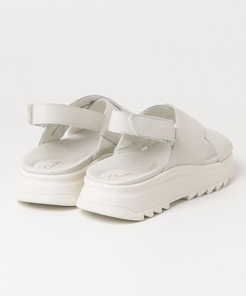 Clarks(クラークス)の「DashLite Wish / ダッシュライトウィッシュ (ホワイトレザー)(サンダル・レディース・ホワイト・UK3/UK4/UK6/UK5.5/UK5/UK4.5/UK3.5)」の17枚目の写真