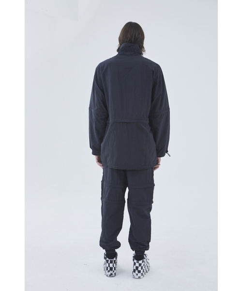 BMUETTE(ビムウィエ)の「ジッパーディテールトラックパンツ(その他パンツ・メンズ・ブラック・SMALL/MEDIUM)」の2枚目の写真
