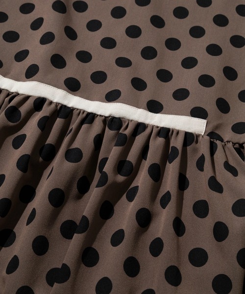 go slow caravan（ゴースローキャラバン）の「COLORK/カラック　ドット配色OP（ワンピース・レディース・ナチュラル/ブラウン・FREE）」の11枚目の写真