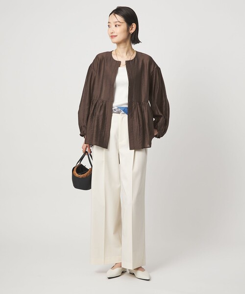 green label relaxing（グリーンレーベルリラクシング）の「［size SHORTあり］fleurie(フルリー) シアー ノーカラー ジャケット 接触冷感（ノーカラージャケット・レディース・オフホワイト/イエロー/ダークブラウン/ネイビー・SHORT/FREE）」の7枚目の写真