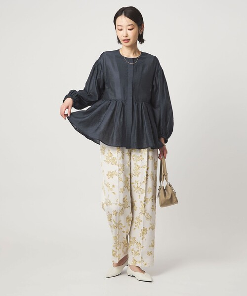 green label relaxing（グリーンレーベルリラクシング）の「［size SHORTあり］fleurie(フルリー) シアー ノーカラー ジャケット 接触冷感（ノーカラージャケット・レディース・オフホワイト/イエロー/ダークブラウン/ネイビー・SHORT/FREE）」の11枚目の写真