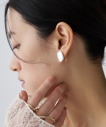 cloenc（クロエンス）の「バロック淡水パールイヤリング（イヤリング）」