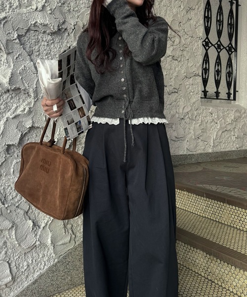 WILLFULLY（ウィルフリー）の「lace trim drawstring knit cardigan（ニット/セーター・レディース・ベージュ/チャコールグレー・FREE）」の4枚目の写真