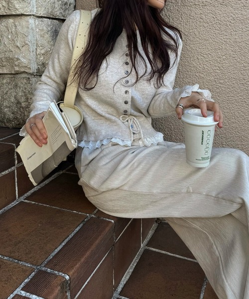WILLFULLY（ウィルフリー）の「lace trim drawstring knit cardigan（ニット/セーター・レディース・ベージュ/チャコールグレー・FREE）」の9枚目の写真