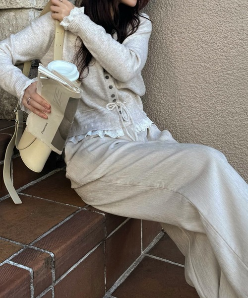 WILLFULLY（ウィルフリー）の「lace trim drawstring knit cardigan（ニット/セーター・レディース・ベージュ/チャコールグレー・FREE）」の13枚目の写真