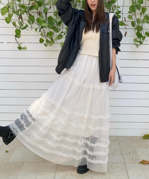 Achic(アシック)の「チュールフリル ティアードロングスカート(スカート・レディース・ホワイト/ブラック・M)」の15枚目の写真