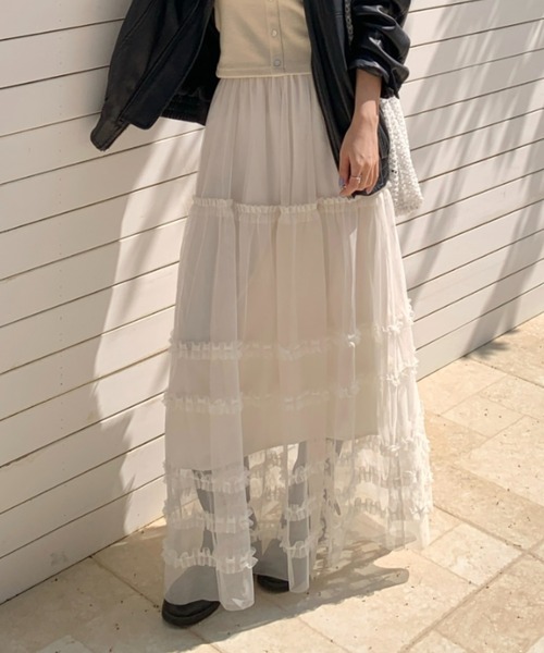 Achic(アシック)の「チュールフリル ティアードロングスカート(スカート・レディース・ホワイト/ブラック・M)」の19枚目の写真