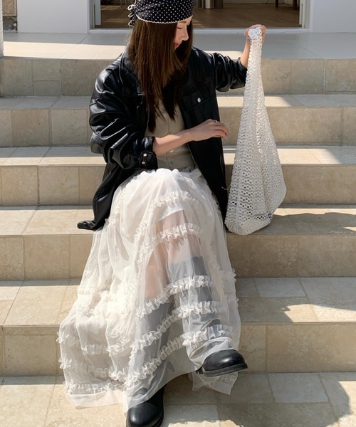 Achic(アシック)の「チュールフリル ティアードロングスカート(スカート・レディース・ホワイト/ブラック・M)」の3枚目の写真
