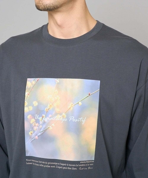 a.v.v(アーヴェヴェ)の「フォトグラファーコラボ ワイドシルエットカットソー(Tシャツ/カットソー・メンズ・ホワイト/チャコールグレー・46/48/50)」の7枚目の写真