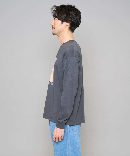 a.v.v(アーヴェヴェ)の「フォトグラファーコラボ ワイドシルエットカットソー(Tシャツ/カットソー・メンズ・ホワイト/チャコールグレー・46/48/50)」の8枚目の写真