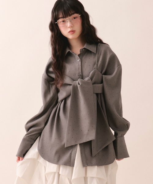 loin nuit（ロワンニュイ）の「line stone ribbon shirt / ラインストーンリボンシャツ（シャツ/ブラウス・レディース・ピンク/グレー・FREE）」の6枚目の写真