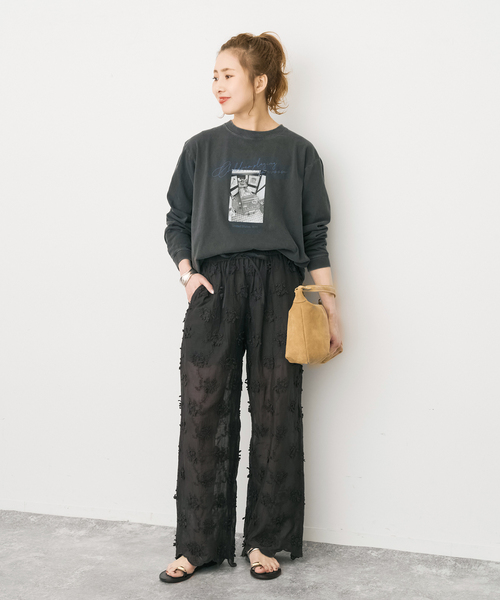 Spick & Span（スピックアンドスパン）の「crinkle crinkle crinkle sheer cotton 3D embroidery easy（その他パンツ・レディース・ブラック/ホワイト・FREE）」の3枚目の写真