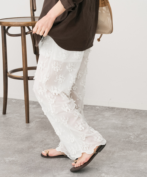 Spick & Span（スピックアンドスパン）の「crinkle crinkle crinkle sheer cotton 3D embroidery easy（その他パンツ・レディース・ブラック/ホワイト・FREE）」の8枚目の写真