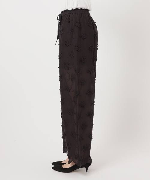 Spick & Span（スピックアンドスパン）の「crinkle crinkle crinkle sheer cotton 3D embroidery easy（その他パンツ・レディース・ブラック/ホワイト・FREE）」の14枚目の写真