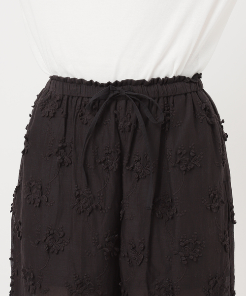 Spick & Span（スピックアンドスパン）の「crinkle crinkle crinkle sheer cotton 3D embroidery easy（その他パンツ・レディース・ブラック/ホワイト・FREE）」の17枚目の写真