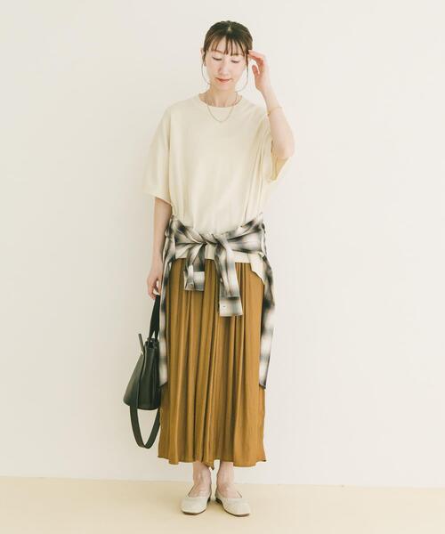 ITEMS URBANRESEARCH(アイテムズ アーバンリサーチ)の「『洗濯可』ニットTシャツ(ニット/セーター・レディース・グリーン/ブラック/チャコールグレー/オフホワイト・FREE)」の8枚目の写真