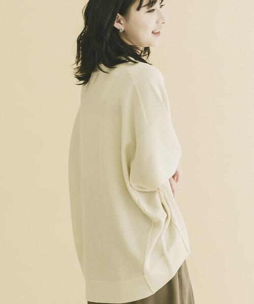ITEMS URBANRESEARCH(アイテムズ アーバンリサーチ)の「『洗濯可』ニットTシャツ(ニット/セーター・レディース・グリーン/ブラック/チャコールグレー/オフホワイト・FREE)」の9枚目の写真