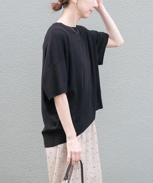ITEMS URBANRESEARCH(アイテムズ アーバンリサーチ)の「『洗濯可』ニットTシャツ(ニット/セーター・レディース・グリーン/ブラック/チャコールグレー/オフホワイト・FREE)」の16枚目の写真