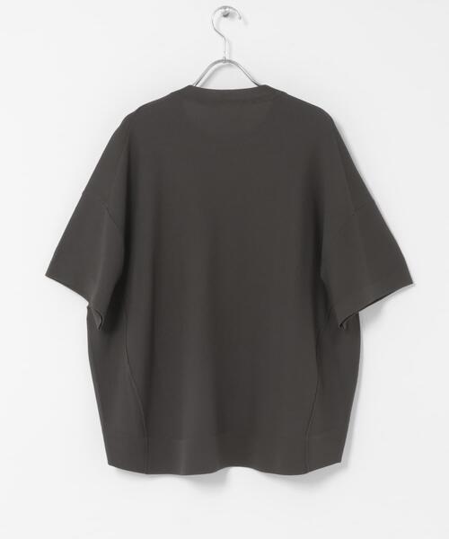 ITEMS URBANRESEARCH(アイテムズ アーバンリサーチ)の「『洗濯可』ニットTシャツ(ニット/セーター・レディース・グリーン/ブラック/チャコールグレー/オフホワイト・FREE)」の19枚目の写真