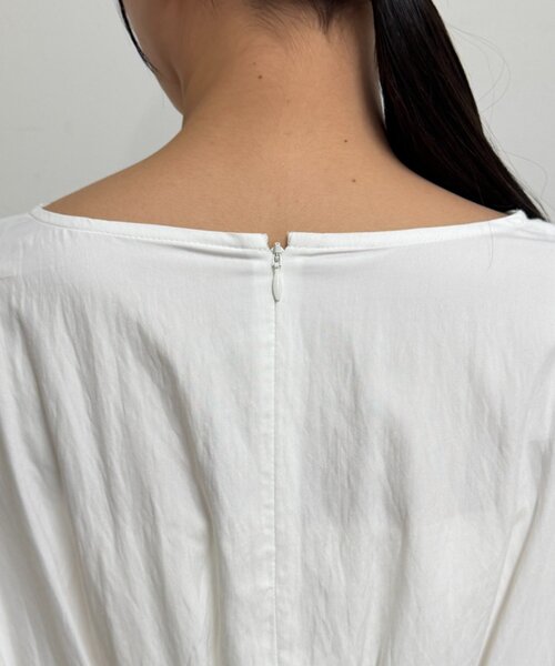 LOUNGEDRESS（ラウンジドレス）の「Aラインペプラムブラウス（シャツ/ブラウス・レディース・ライトベージュ/オフホワイト/チャコールグレー・FREE）」の17枚目の写真