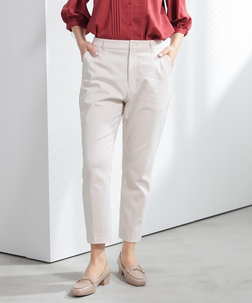 GLACIER lusso(グラシアルッソ)の「【美冷・接触冷感・抗菌防臭】クロップドパンツ(スラックス・レディース・アイボリー/ネイビー/ブラック/ベージュ・LL/S/M/L)」の1枚目の写真