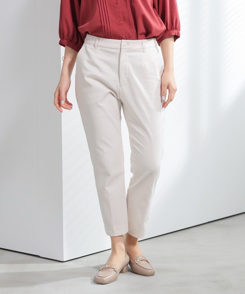 GLACIER lusso(グラシアルッソ)の「【美冷・接触冷感・抗菌防臭】クロップドパンツ(スラックス・レディース・アイボリー/ネイビー/ブラック/ベージュ・LL/S/M/L)」の11枚目の写真
