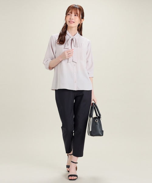 GLACIER lusso(グラシアルッソ)の「【美冷・接触冷感・抗菌防臭】クロップドパンツ(スラックス・レディース・アイボリー/ネイビー/ブラック/ベージュ・LL/S/M/L)」の13枚目の写真