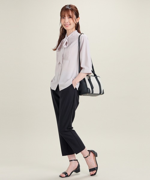 GLACIER lusso(グラシアルッソ)の「【美冷・接触冷感・抗菌防臭】クロップドパンツ(スラックス・レディース・アイボリー/ネイビー/ブラック/ベージュ・LL/S/M/L)」の14枚目の写真