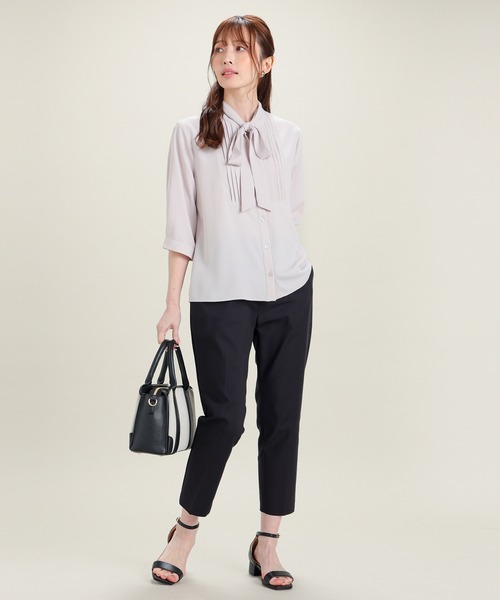GLACIER lusso(グラシアルッソ)の「【美冷・接触冷感・抗菌防臭】クロップドパンツ(スラックス・レディース・アイボリー/ネイビー/ブラック/ベージュ・LL/S/M/L)」の16枚目の写真