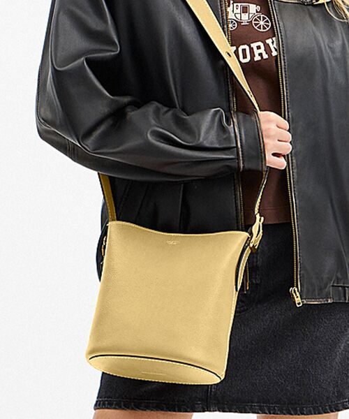 ブリーカー バケット バッグ 21（ショルダーバッグ）｜COACH（コーチ