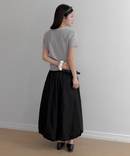 UNE MANSION(ユヌマンション)の「【UNE ORIGINAL】フロントカーブビッグボタンリブ半袖カーディガン(Tシャツ/カットソー・レディース・グレー/アイボリー/ブラック・FREE)」の7枚目の写真