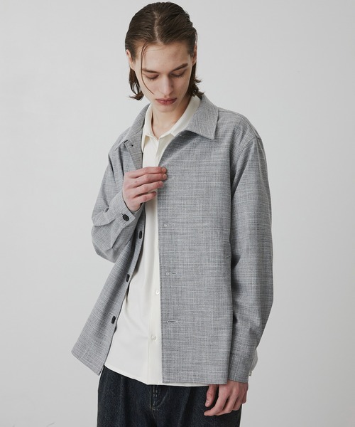 UNITED TOKYO（ユナイテッドトウキョウ）の「【着心地抜群】Slab Tweed カバーオールシャツ　｜レーヨン/伸縮性/羽織り/通気性/薄手（カバーオール・メンズ・ネイビー/ライトグレー/ブラック・1/2）」の8枚目の写真